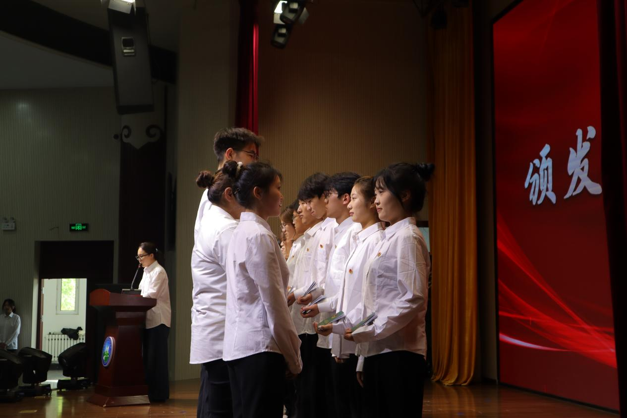 图片1(2).png 图片1(2).png